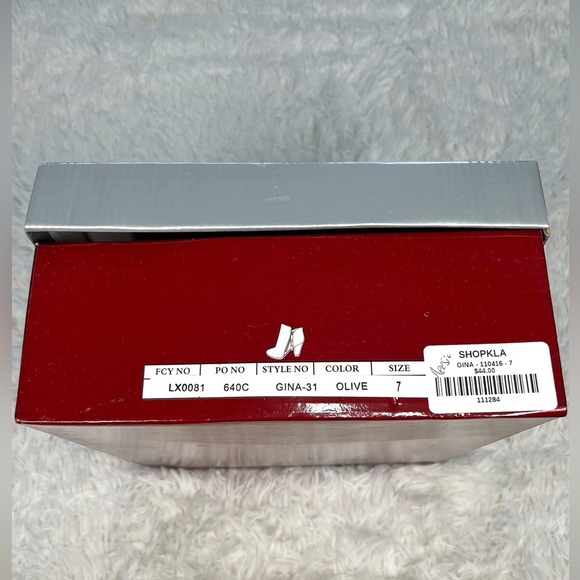 Breckelle's | Gina Suede Booties | NIB! - Picture 6 of 6